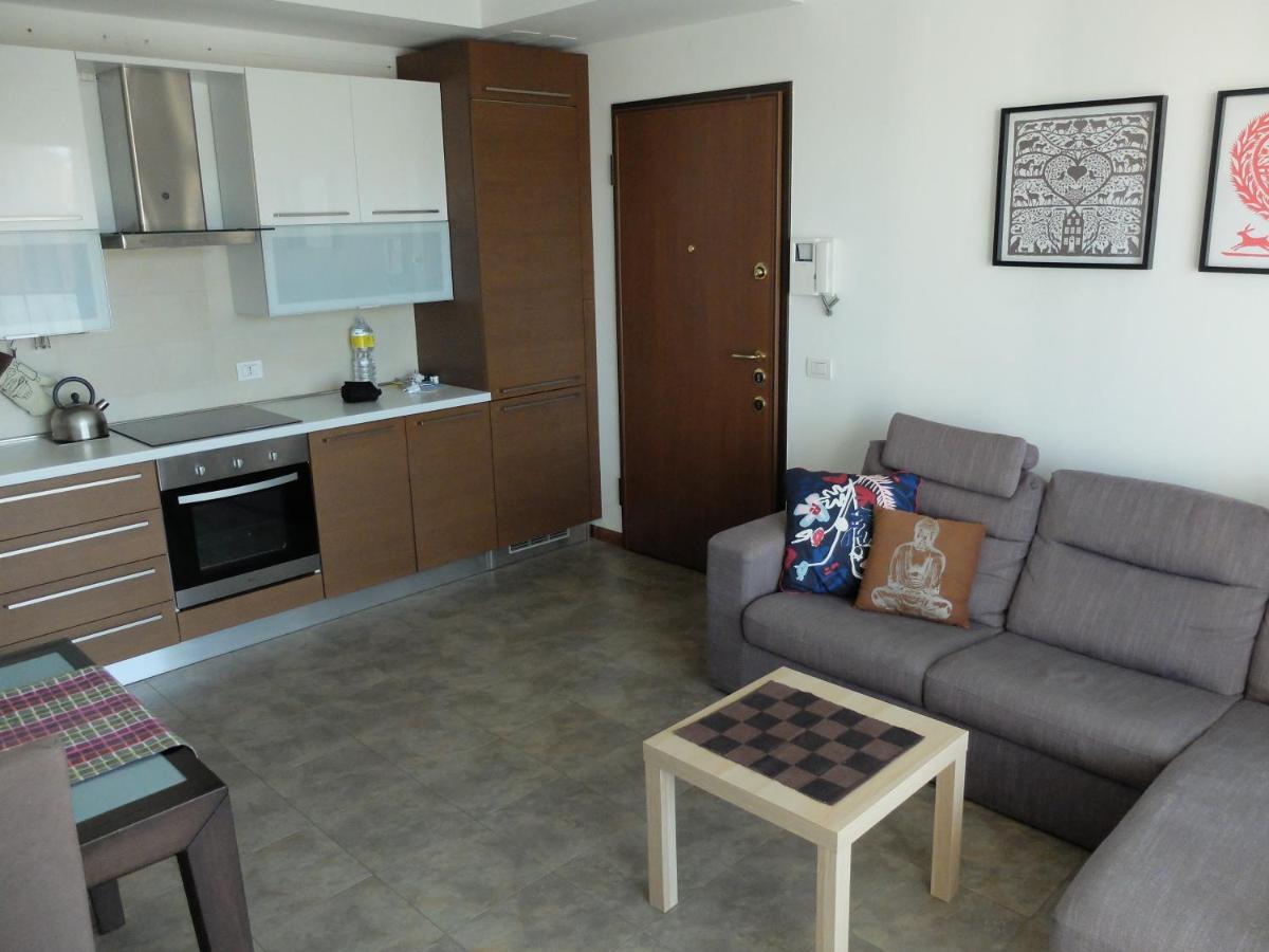 Moderno Trilocale Laura Apartment Dalmine Exterior foto
